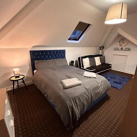 Bv Comfy Attic Studio At Deighton Huddersfield 아파트 외부 사진